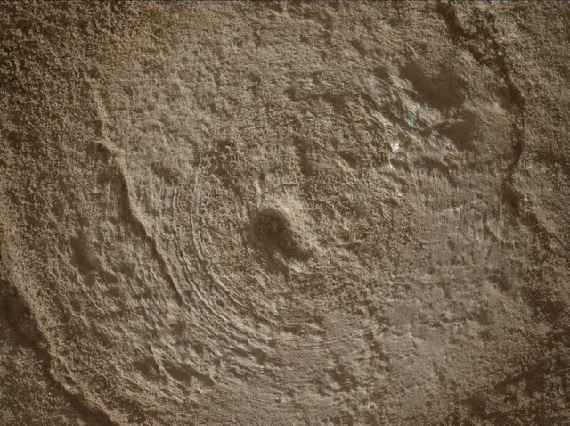Sol 3712: Mars Hand Lens Imager (MAHLI)