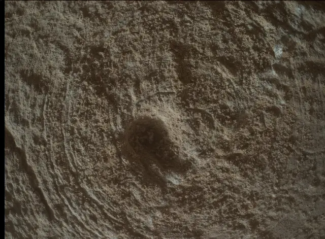 Sol 3712: Mars Hand Lens Imager (MAHLI)