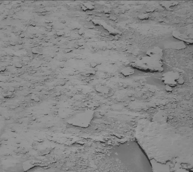 Sol 3713: Mast Camera (Mastcam)