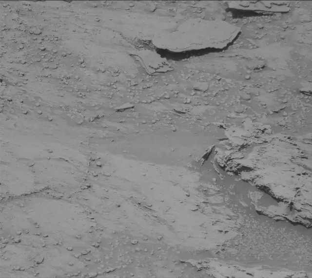 Sol 3713: Mast Camera (Mastcam)