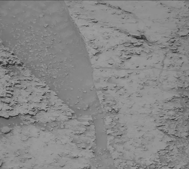Sol 3713: Mast Camera (Mastcam)