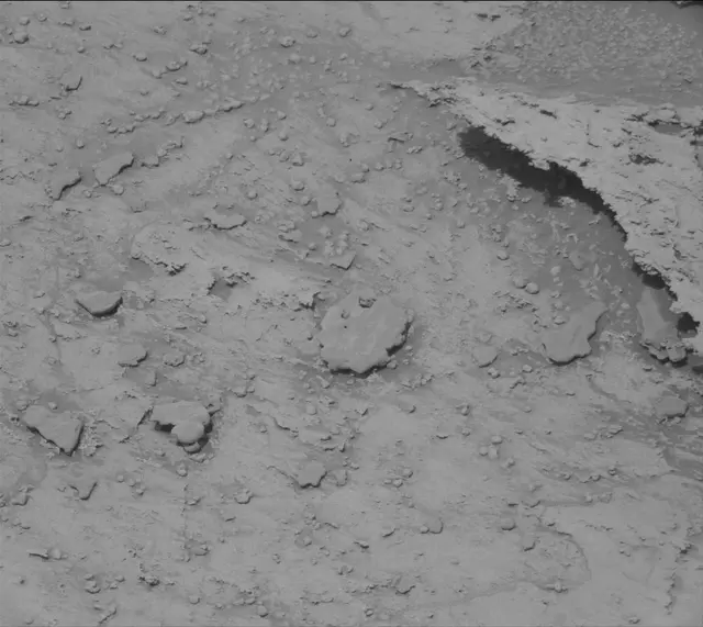 Sol 3713: Mast Camera (Mastcam)