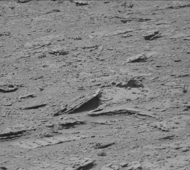 Sol 3713: Mast Camera (Mastcam)