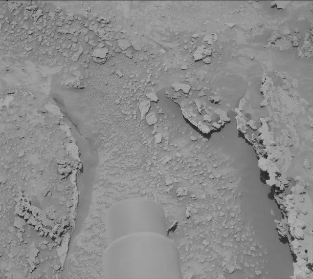 Sol 3714: Mast Camera (Mastcam)