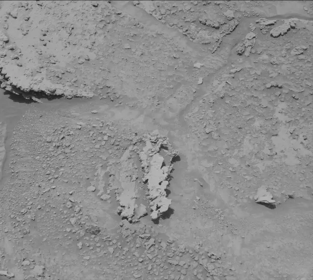 Sol 3714: Mast Camera (Mastcam)