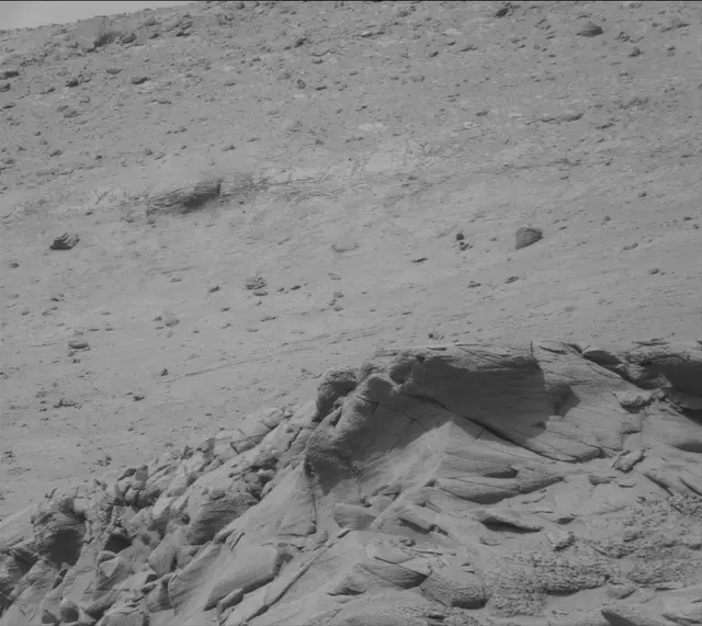 Sol 3714: Mast Camera (Mastcam)