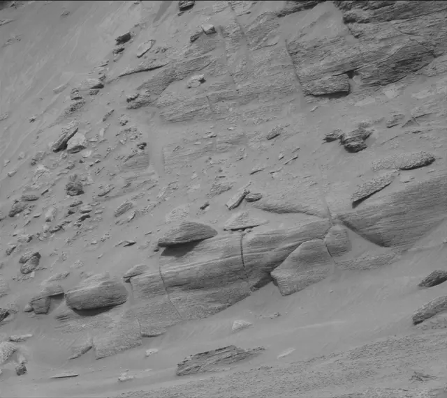 Sol 3714: Mast Camera (Mastcam)