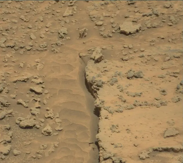 Sol 3715: Mast Camera (Mastcam)