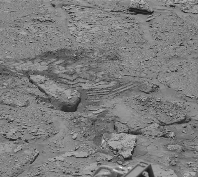Sol 3716: Mast Camera (Mastcam)