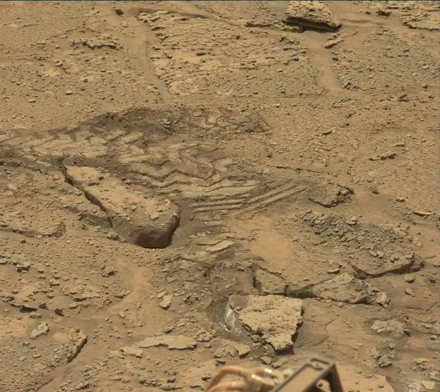 Sol 3716: Mast Camera (Mastcam)