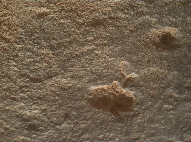 Sol 3716: Mars Hand Lens Imager (MAHLI)