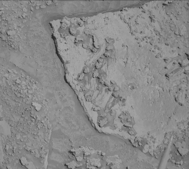 Sol 3718: Mast Camera (Mastcam)