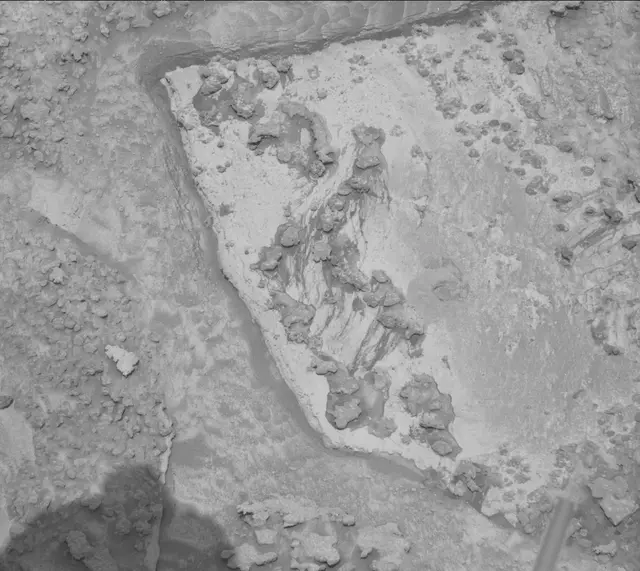 Sol 3720: Mast Camera (Mastcam)