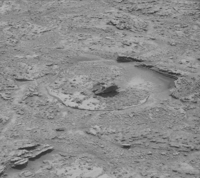 Sol 3721: Mast Camera (Mastcam)