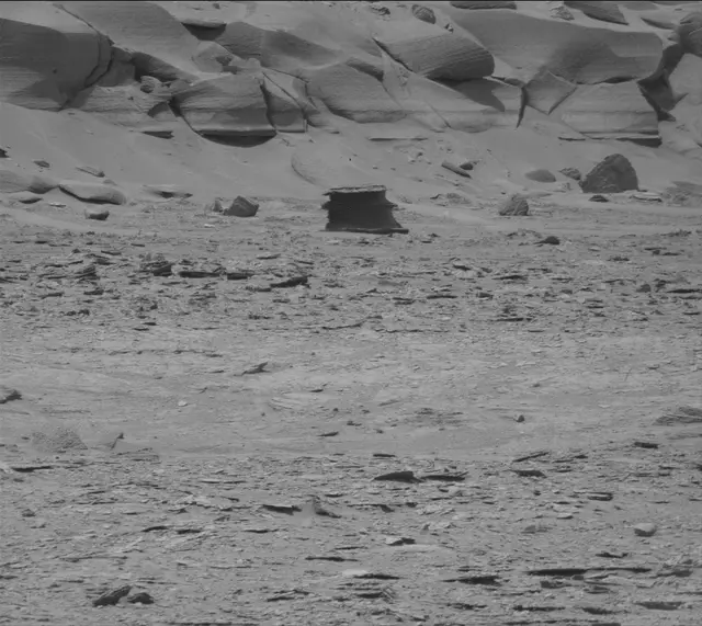 Sol 3721: Mast Camera (Mastcam)