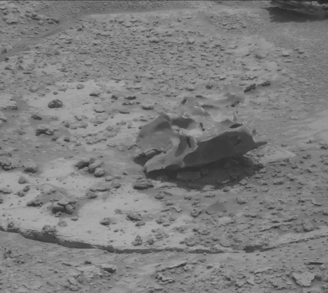 Sol 3721: Mast Camera (Mastcam)