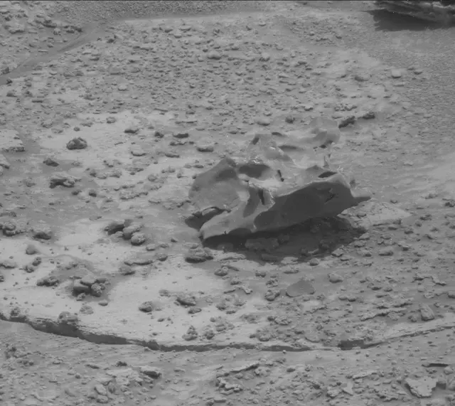 Sol 3721: Mast Camera (Mastcam)