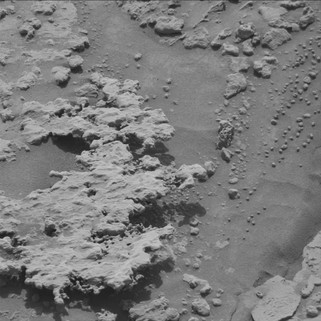 Sol 3721: Mast Camera (Mastcam)