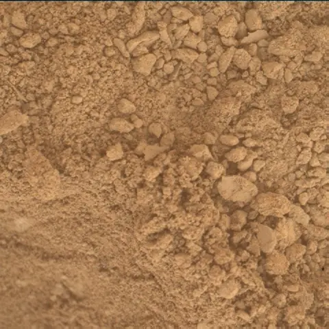 Sol 3721: Mars Hand Lens Imager (MAHLI)