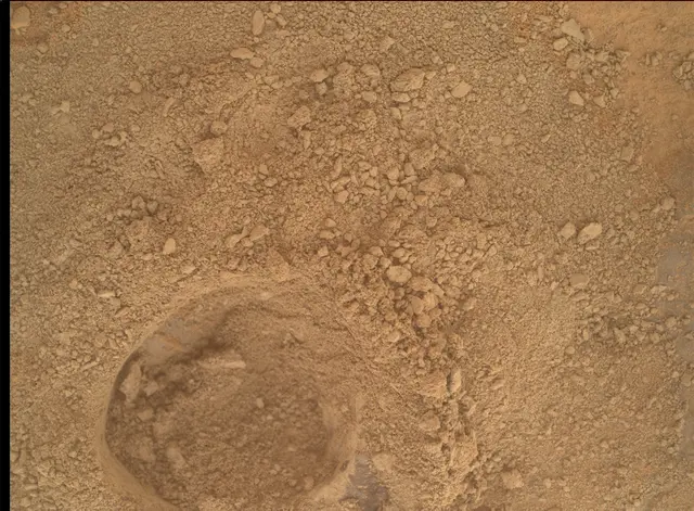 Sol 3721: Mars Hand Lens Imager (MAHLI)