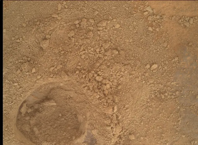 Sol 3721: Mars Hand Lens Imager (MAHLI)