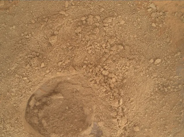 Sol 3721: Mars Hand Lens Imager (MAHLI)