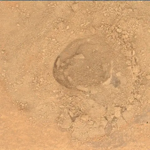 Sol 3721: Mars Hand Lens Imager (MAHLI)