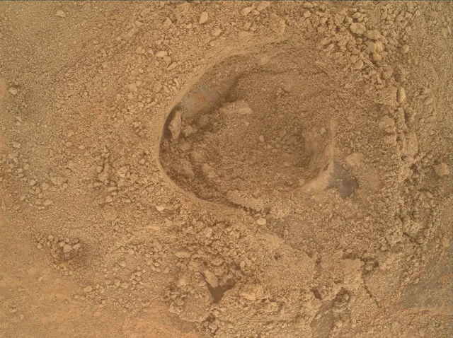 Sol 3721: Mars Hand Lens Imager (MAHLI)