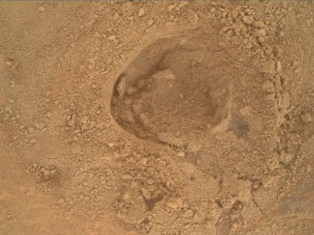 Sol 3721: Mars Hand Lens Imager (MAHLI)