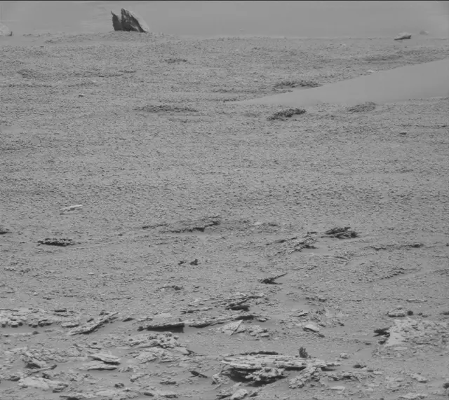 Sol 3723: Mast Camera (Mastcam)