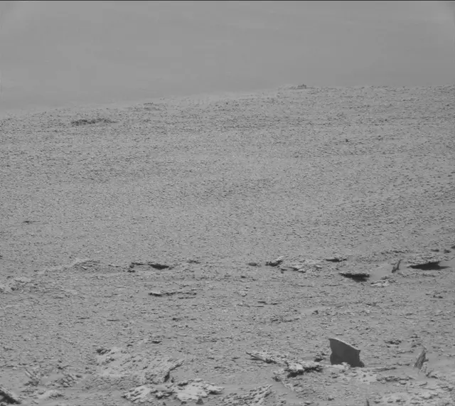 Sol 3723: Mast Camera (Mastcam)