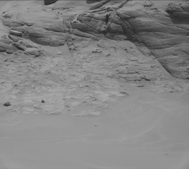 Sol 3723: Mast Camera (Mastcam)
