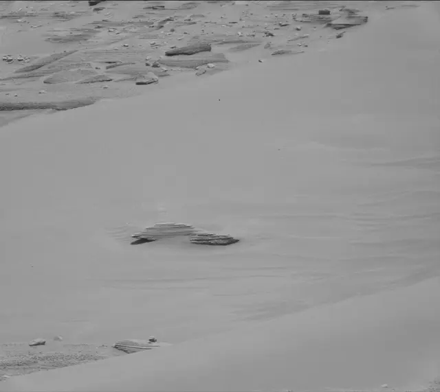 Sol 3723: Mast Camera (Mastcam)