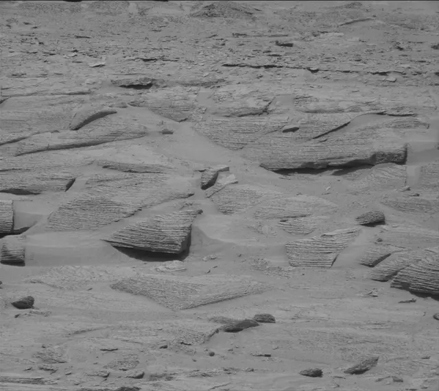 Sol 3723: Mast Camera (Mastcam)