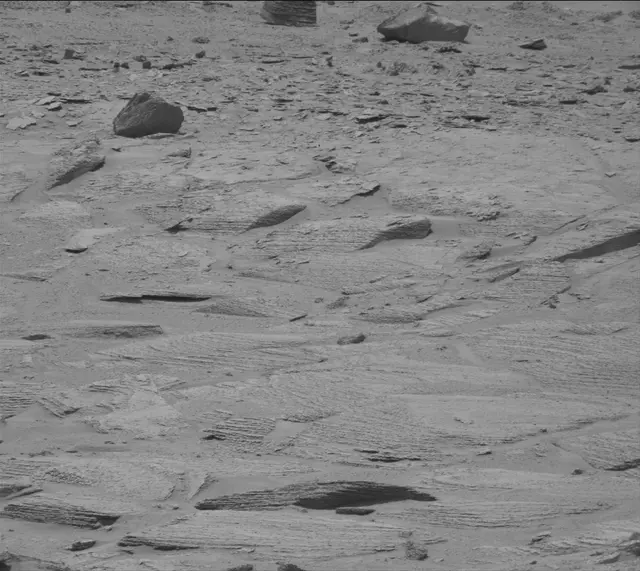 Sol 3723: Mast Camera (Mastcam)
