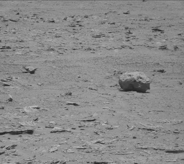 Sol 3723: Mast Camera (Mastcam)
