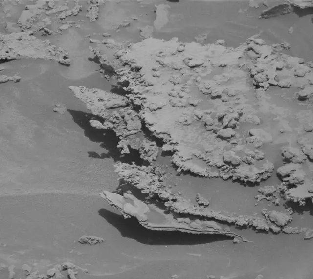 Sol 3723: Mast Camera (Mastcam)