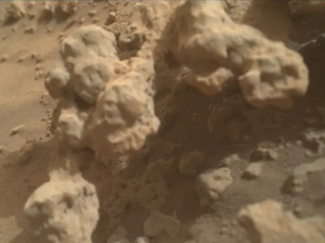 Sol 3723: Mars Hand Lens Imager (MAHLI)