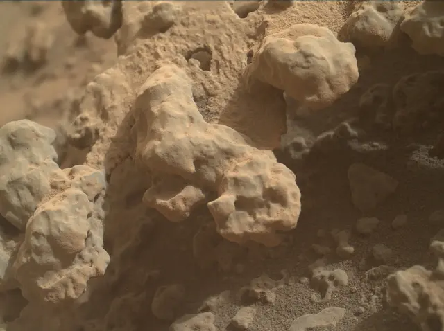 Sol 3723: Mars Hand Lens Imager (MAHLI)