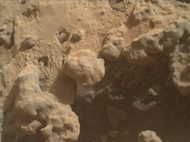 Sol 3723: Mars Hand Lens Imager (MAHLI)