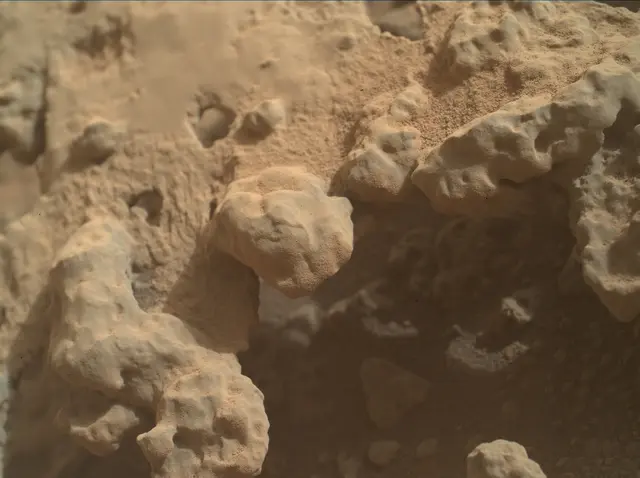 Sol 3723: Mars Hand Lens Imager (MAHLI)