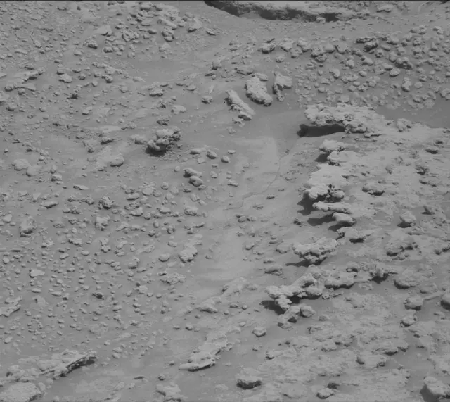 Sol 3724: Mast Camera (Mastcam)