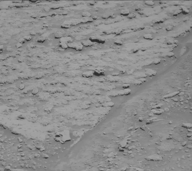 Sol 3724: Mast Camera (Mastcam)