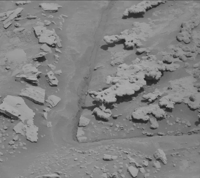 Sol 3724: Mast Camera (Mastcam)