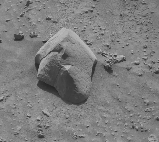 Sol 3725: Mast Camera (Mastcam)