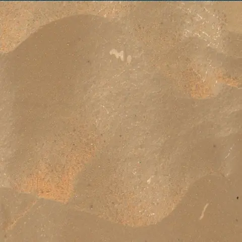 Sol 3725: Mars Hand Lens Imager (MAHLI)