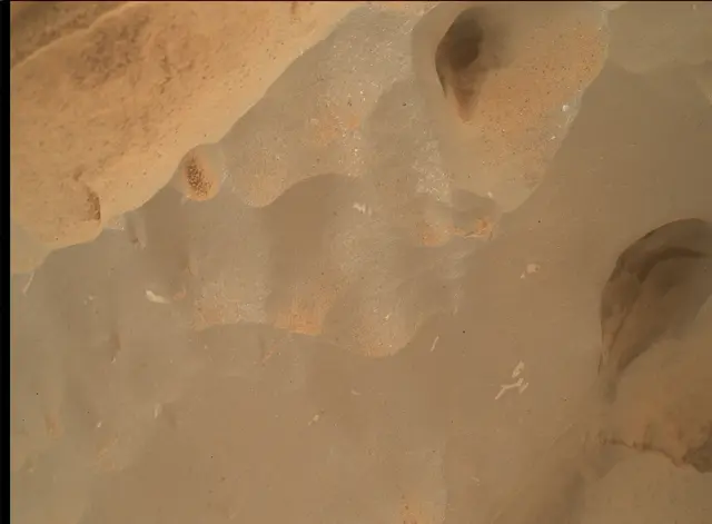 Sol 3725: Mars Hand Lens Imager (MAHLI)