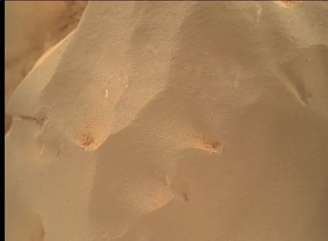Sol 3725: Mars Hand Lens Imager (MAHLI)