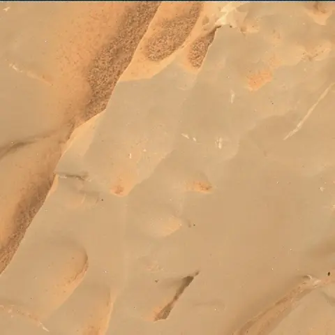 Sol 3725: Mars Hand Lens Imager (MAHLI)