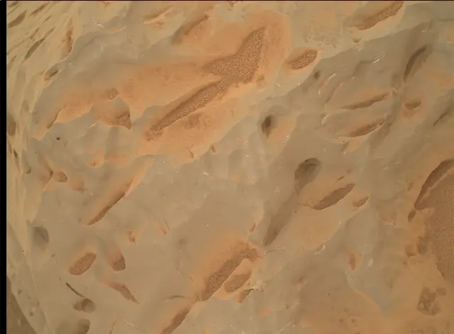 Sol 3725: Mars Hand Lens Imager (MAHLI)
